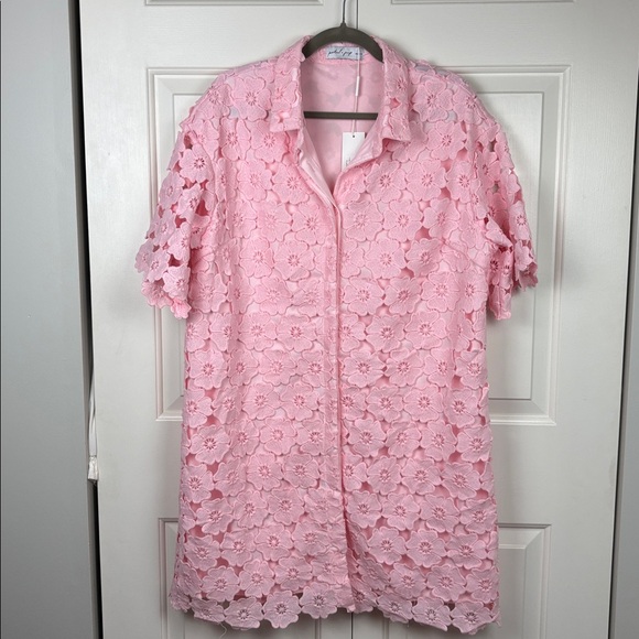 Petal & Pup Dresses & Skirts - NWT Petal & Pup Tallie Button Up Pink Floral Mini Dress - 16